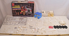 AMT PETERBILT CABOVER PACEMAKER 352 TRACTOR MODEL KIT 1:25 T502