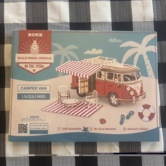 ROKR Vintage Volkswagen Red Camper Van Model Kit 1:14 Scale New Unopened