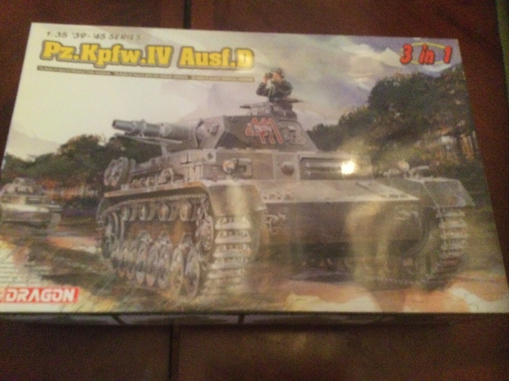 1/35 Dragon Pz.Kpfw.IV Ausf.D (3 in 1) w/Magic Tracks #6265