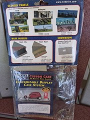Model Maker Custom Case Accessories 1:24 3 Piece Scenery Panels (Yesteryear Set)