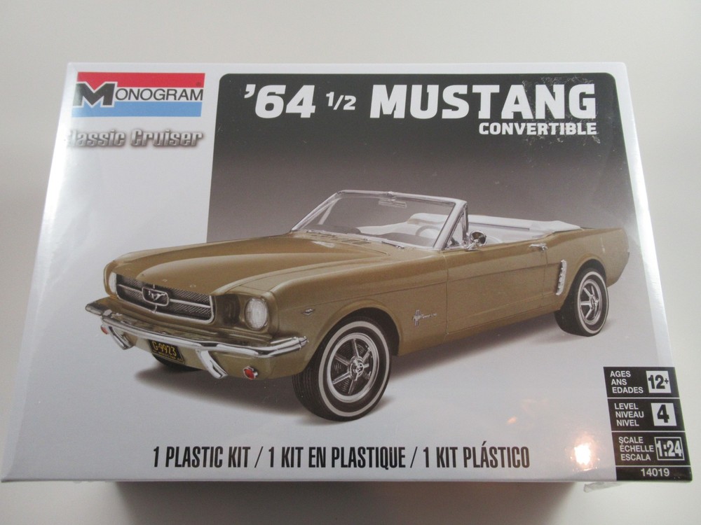 1964 1/2 Mustang Convertible Model Kit Monogram #14019 Level 4 New Sealed 1:24