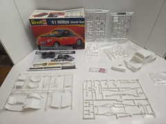 Revell ’41 Willys Street Rod 1/25 Kit **REBAGGED**
