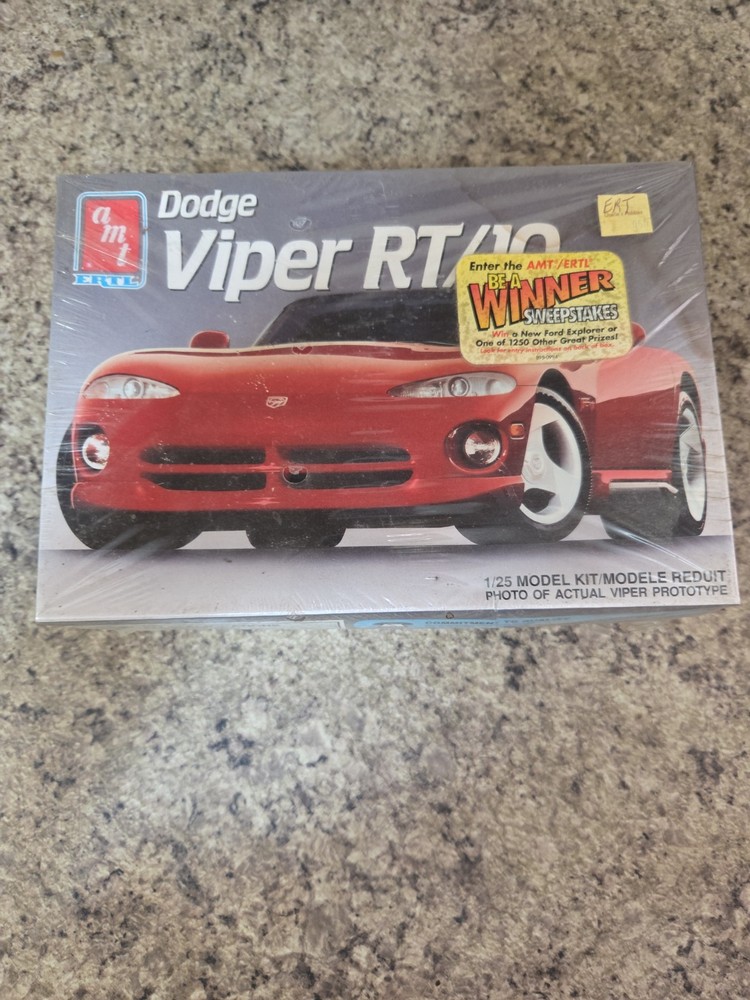 AMT 1/25 Dodge Viper RY/10 Sealed