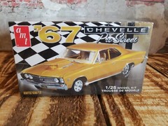 AMT 1/25 1967 Chevy Chevelle Pro Street Model Kit – Gold (AMT876) New Factory
