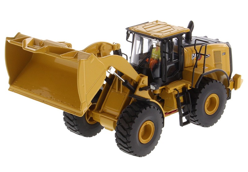 Diecast Masters 85683 1/50 Cat 972 XE Wheel Loader