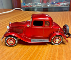 1932 FORD V8 COUPE AMT MODEL KIT ” BUILT “