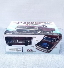 Moebius Models #1230 1:25 ’70 Ford F-100 Custom Cab 4×4 -Factory Sealed-NISB