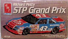 AMT Ertl 6728 1/25 Scale NASCAR Richard Petty STP Grand Prix Plastic Model Kit