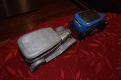 HUBLEY FORD 4 DOOR SEDAN 2 METAL MODEL KITS HOT ROD PARTS REPAIR 1:20 JUNKYARD