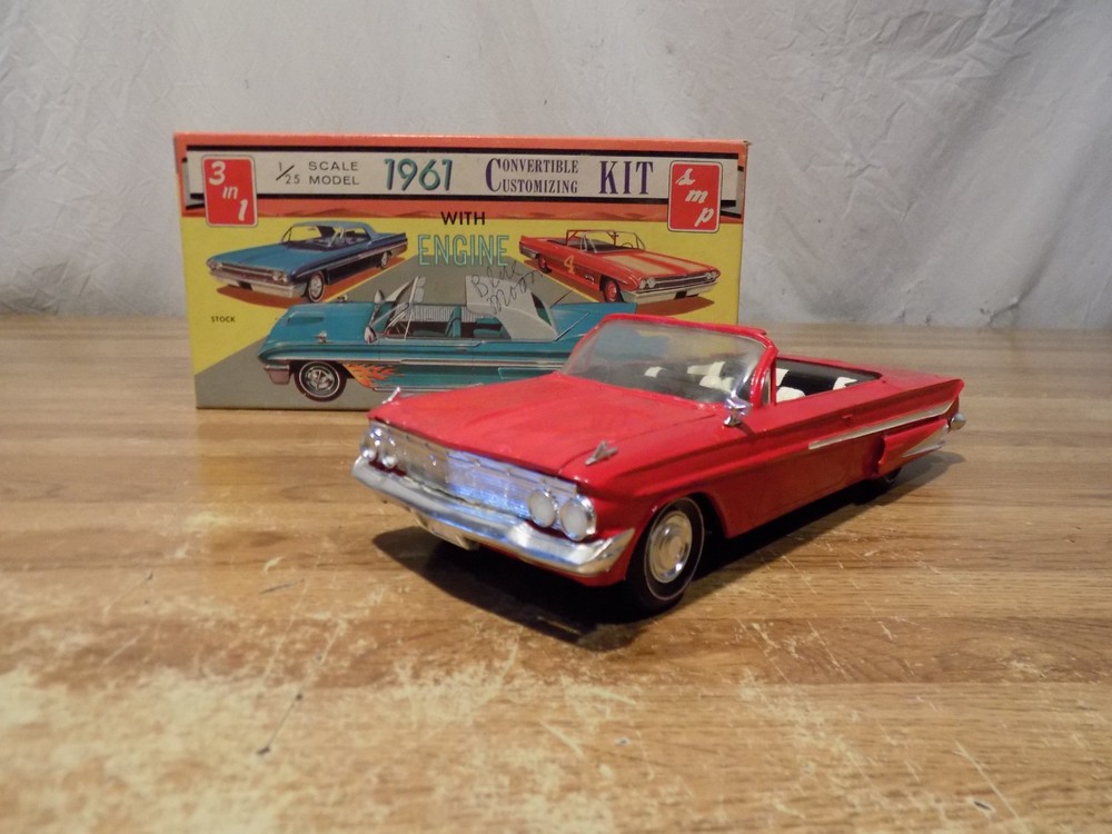 SMP 1961 CHEVY IMPALA CONVERTIBLE MODEL CAR VINTAGE AMT MPC
