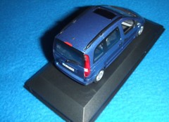 Mercedes Benz W 414 – Vaneo 2004 Jasper Blue 1:43 New Boxed Minichamps