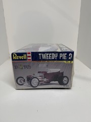 Revell 1:25 Tweedy Pie 2 Model Kit 85-7675 Ed Big Daddy Roth Hot Rod VTG SEALED
