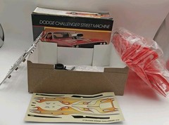 MONOGRAM DODGE CHALLENGER 2 ‘n 1 Kit #2729 Open Box 1991