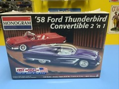 Monogram ‘58 Ford Thunderbird Convertible 2 n’ 1 #85-2385 Released in 2002 NEW