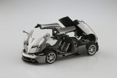 Aoshima The Super Car No.2 1/24 Scale Pagani Huayra ’12 Plastic Model Kit Japan