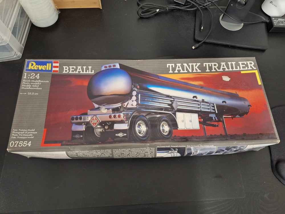 Vintage Revell modelkit Beall Tank Trailer chrome tanker MIB 1:24 from 1995 RARE