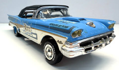 AMT 1:25 Scale 1958 Ford Fairlane 500 convertible John Klaver Pro-Built Model