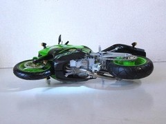 MiniChamps Kawasaki Ninja ZX9R 1/12 Motorcycle from Japan