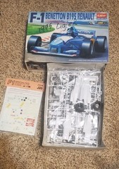 Academy F-1 Benetton B195 1:20 Formula One Renault Race Car Model Unassembled