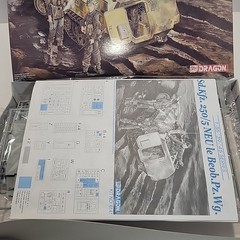Dragon Sd.Kfz.250/5 Neu le Beob.Pz.Wg. 1:35 Plastic Model Kit 6141 New Open Box