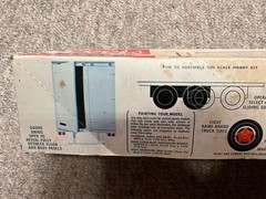 AMT COORS Fruehauf 40′ Reefer Trailer 1/25 Model Kit #5203 Original (UNBUILT)