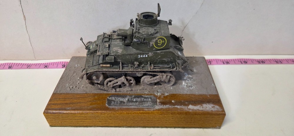 1/35 Vickers Light Tank Mk.VI BEF France 1940 Built Military Model Diorama