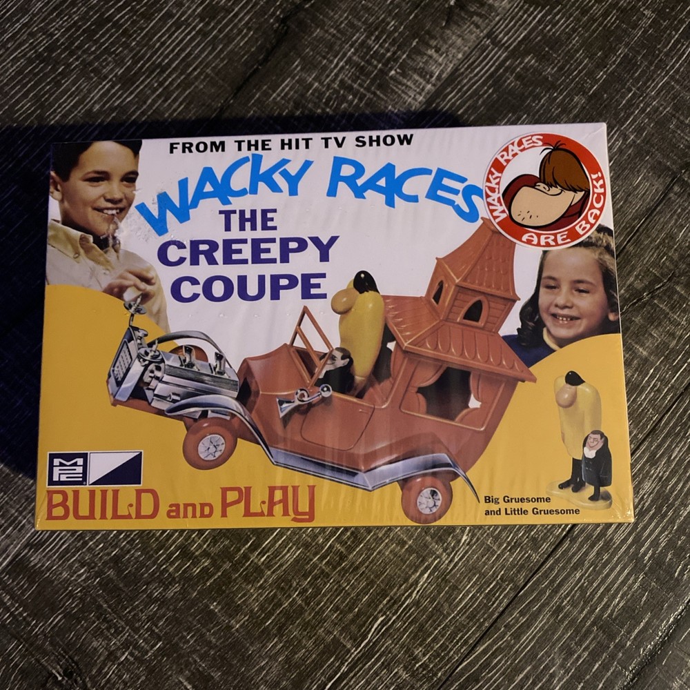 Wacky Races The Creepy Coupe Press-Lock Plastic Model Car Kit MPC Sealed