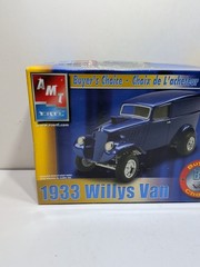 ✨VINTAGE✨ 1933 Willys Van – 1:25 Scale Model Kit – AMT/ERTL Item #31566