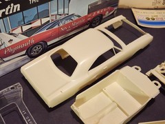 Jo-Han 1970 Plymouth Sox & Martin Superbird 1/25 Scale Model Kit – NMint Unbuilt