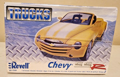 Revell Trucks Chevy SSR Kit # 85-7206 Factory Sealed Dented Box 1:25
