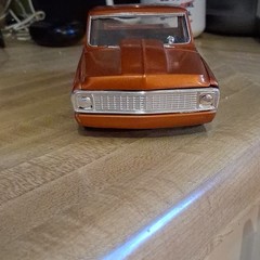 AMT Ertl GMC 1:25 Pickup Truck Model Ready to Go/Pre-built Orange Single