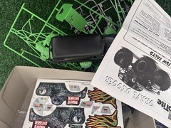 Revell SnapTite Grave Digger Monster Truck Model 1998 Opened New