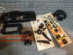 MPC 1-0772 BLACK MAGIC VEGA FUNNY CAR 1/25 SCALE Model Kit RARE ***READ***