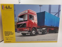HELLER Volvo F12-20, 91702with Trailer & Container Load 1:32 Scale Plastic NIB