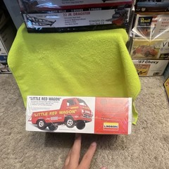 Lindberg Little Red Wagon Dodge Pickup 1:25 Plastic Model Kit Skill 2 72158