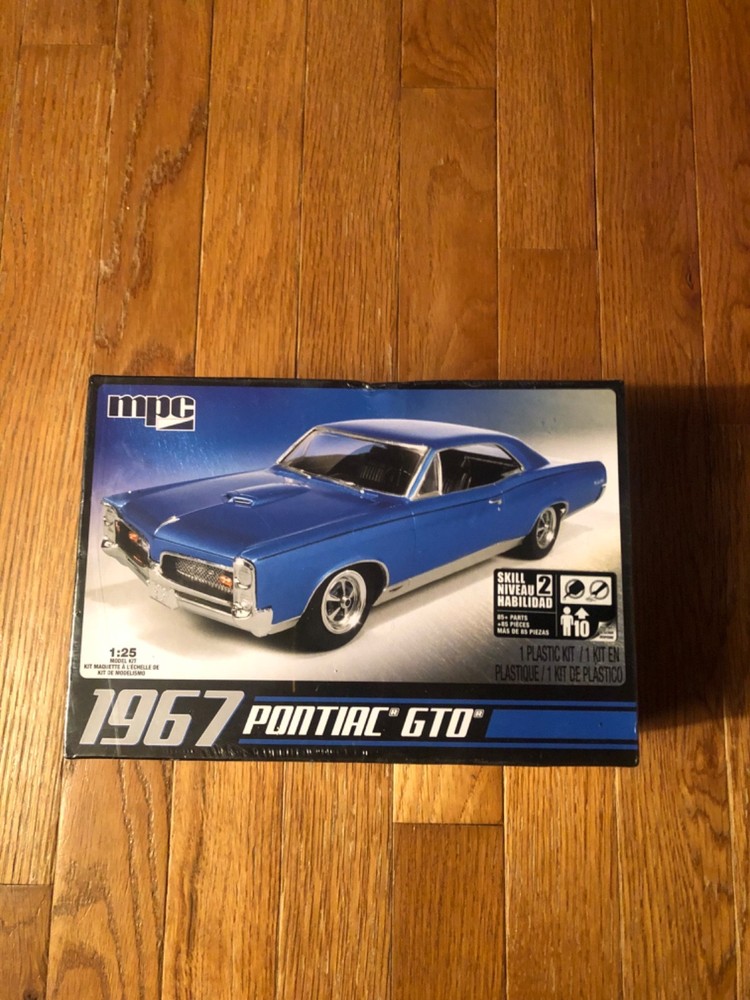 MPC 1967 Pontiac GTO 1:25 Plastic Model Kit Unassembled Not Painted Blue