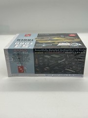 AMT ’53 Ford Pickup Truck 3in1 Retro Deluxe Trophy Series Kit AMT882