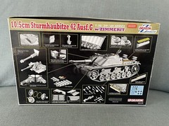 Dragon Sturmhaubitze 42 Ausf G Zimmerit 1/35 6454 Complete WWII 10.5cm Mode