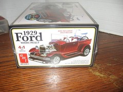 AMT 1929 FORD WOODY PICKUP PLASTIC MODEL CAR KIT 1/25 SCALE skill 2 AMT1269 NEW