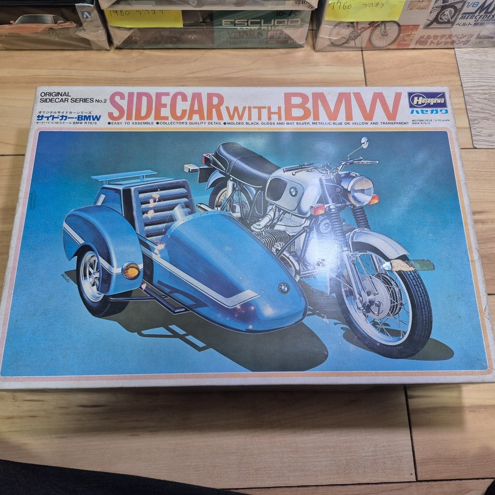 HASEGAWA 1/10 scale BMW R75/5 SIDECAR plastic model kit