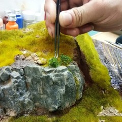 Stunning 28 Pcs Green Lowland Shrubs Model Kit for Military and Train Landscapes