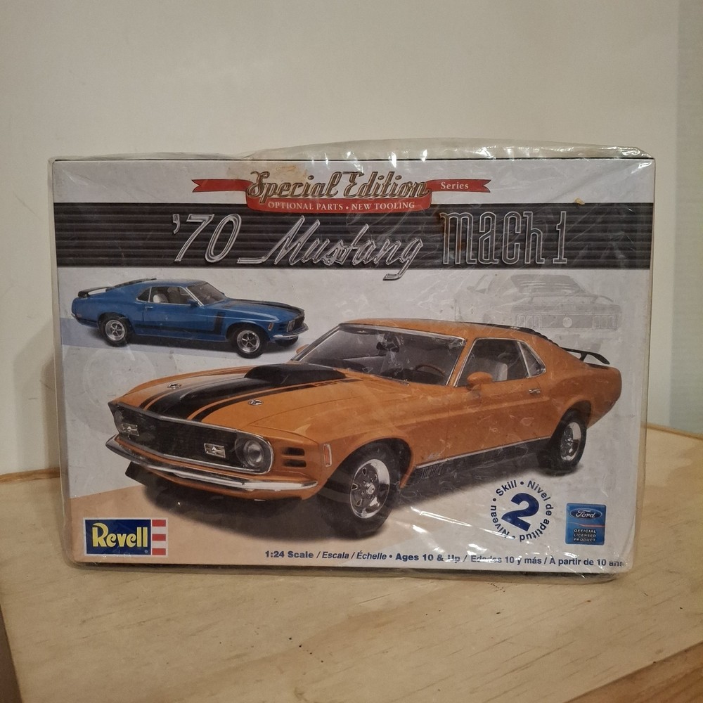 Revell 85-4203 ’70 Mustang Mach 1 1:24 Special Edition Model Kit Partially Toget