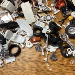 Miscellaneous Model Parts Used Parts Only Almost 2 Pounds