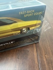 AMT 1965 Bonneville Sport Coupe. 1/25 #AMT1260/12. Customizable Model kit Sealed