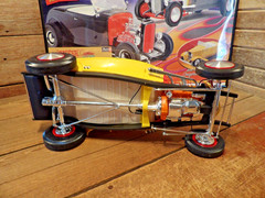 1932 Revell Ford Hot Rod Model Kit 1/8 HIGHBOY MR. GASSER – Comes With Frame!