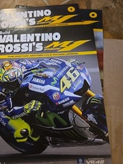 De Agostini Valentino Rossi 1:4 Yamaha YZR M1 Build Up Kit Pcs 1-2