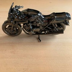 World Famous Motorcycle Series vol.26 SUZUKI GSX1100S KATANA World Famous Figure