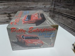 Salvinos Jr Petty Enterprises 1972 Dodge Charger Nascar Model Kit Sealed
