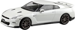 Aoshima 1/32 Snap Kit Nissan R35 GT-R Brilliant White Pearl Color-coded 13715