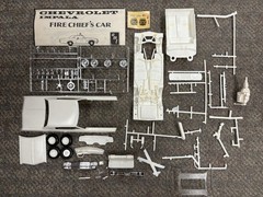 + AMT 1/25 Scale Fire Chief Plastic Model Kit T223 w/ Box – Partial Start
